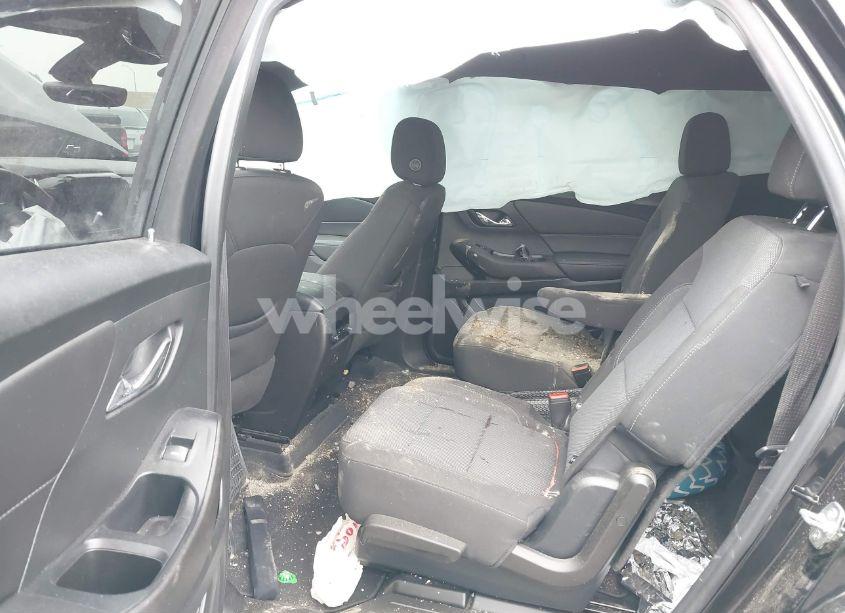 Photo 8 of 2022 Chevrolet Traverse FWD LT CLOTH (VIN 1GNERGKW6NJ106869)