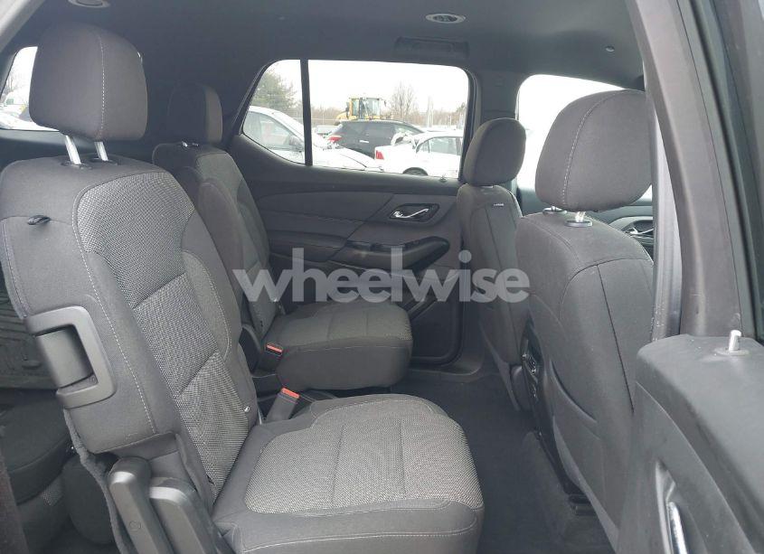 Photo 8 of 2023 Chevrolet Traverse FWD LT CLOTH (VIN 1GNERGKW6PJ242650)