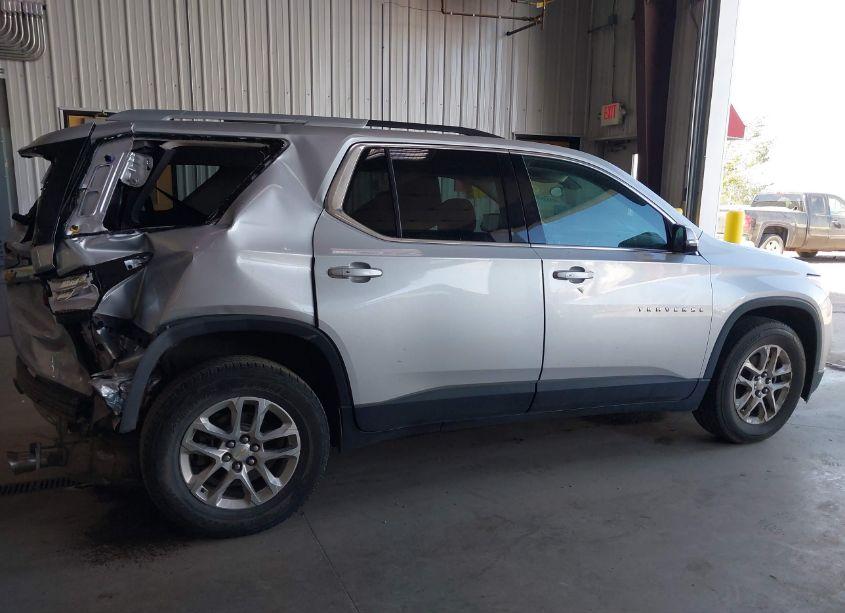 Photo 13 of 2018 Chevrolet Traverse 1LT (VIN 1GNERGKW7JJ119009)