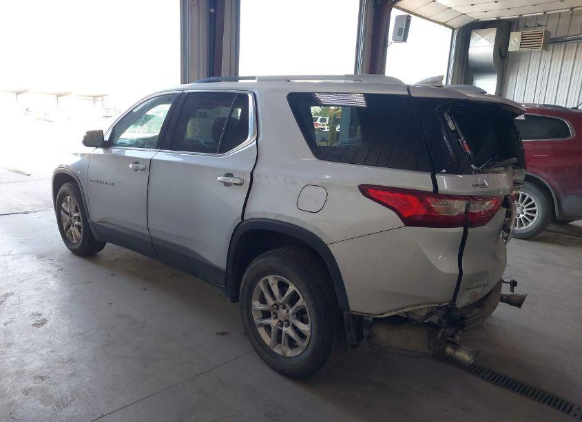 Photo 3 of 2018 Chevrolet Traverse 1LT (VIN 1GNERGKW7JJ119009)