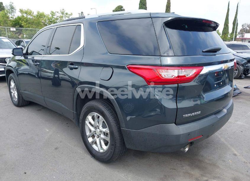 Photo 3 of 2018 Chevrolet Traverse 1LT (VIN 1GNERGKW7JJ133119)