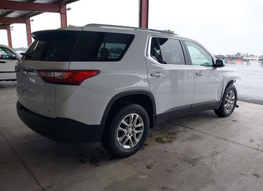 Photo 4 of 2018 Chevrolet Traverse 1LT (VIN 1GNERGKW7JJ249095)