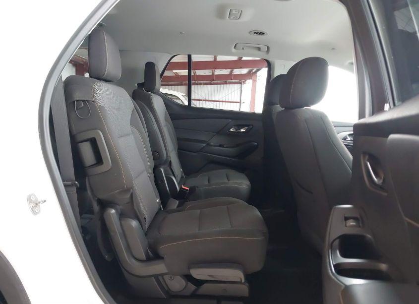 Photo 8 of 2018 Chevrolet Traverse 1LT (VIN 1GNERGKW7JJ249095)