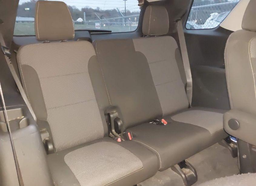 Photo 17 of 2019 Chevrolet Traverse 1LT (VIN 1GNERGKW7KJ114992)