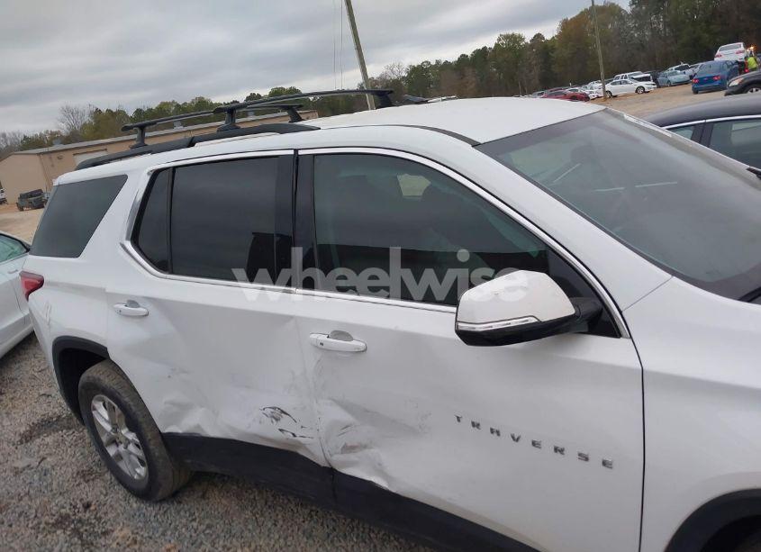 Photo 13 of 2019 Chevrolet Traverse 1LT (VIN 1GNERGKW7KJ190311)