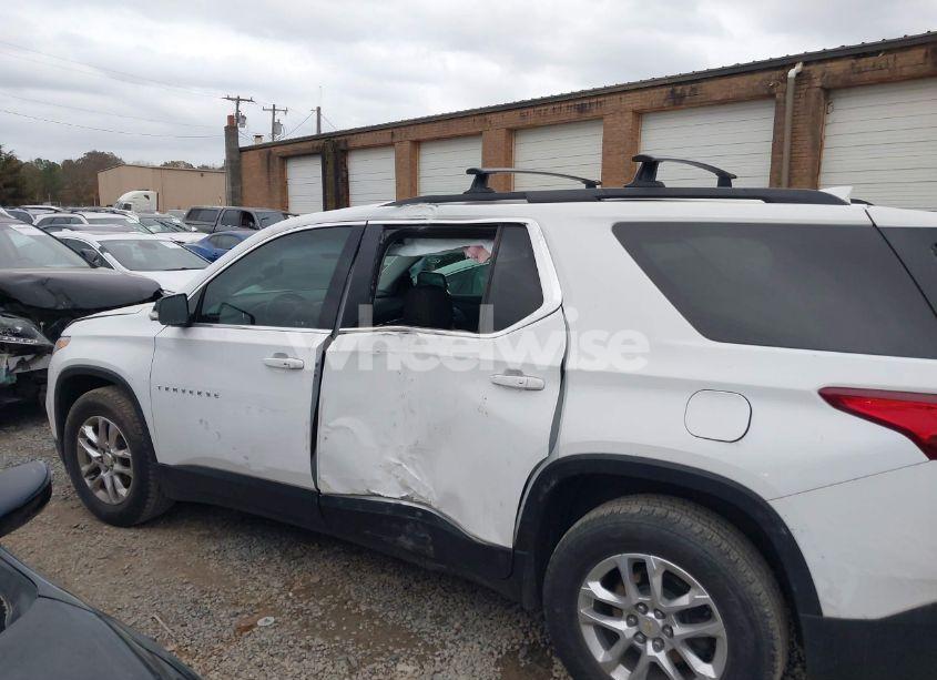 Photo 14 of 2019 Chevrolet Traverse 1LT (VIN 1GNERGKW7KJ190311)