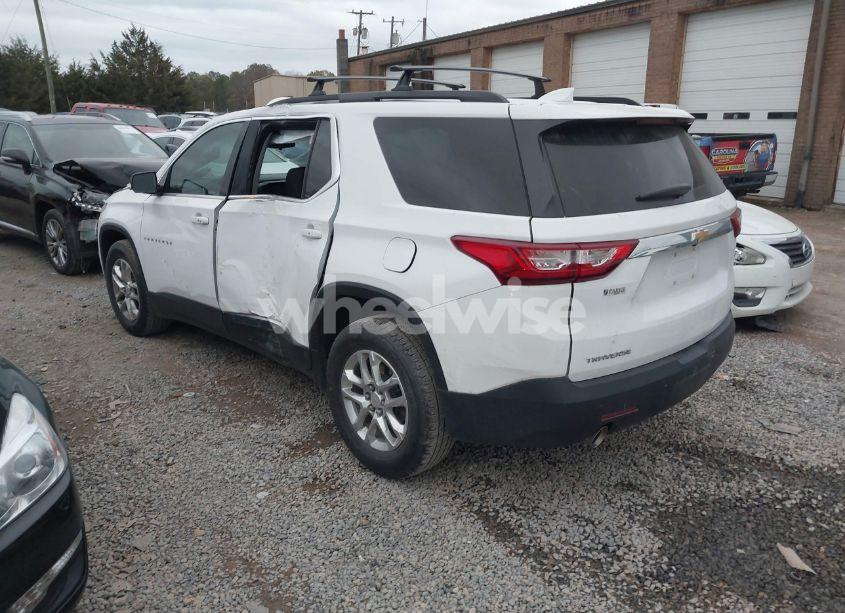 Photo 3 of 2019 Chevrolet Traverse 1LT (VIN 1GNERGKW7KJ190311)