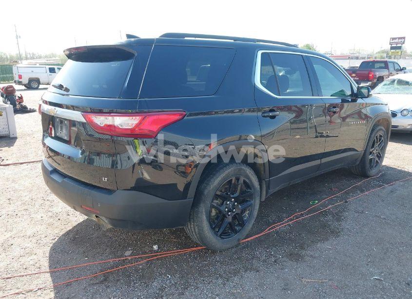 Photo 4 of 2019 Chevrolet Traverse 1LT (VIN 1GNERGKW7KJ196349)