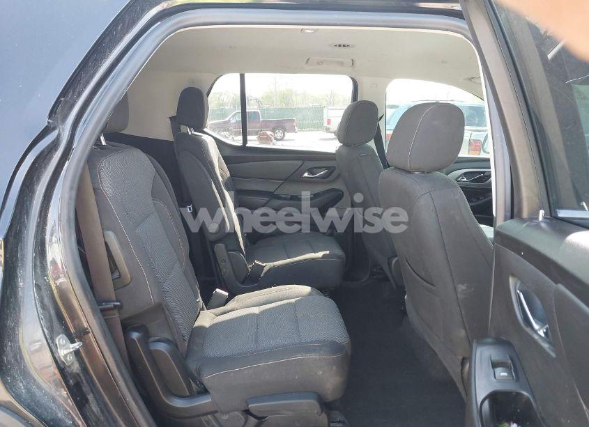 Photo 8 of 2019 Chevrolet Traverse 1LT (VIN 1GNERGKW7KJ196349)