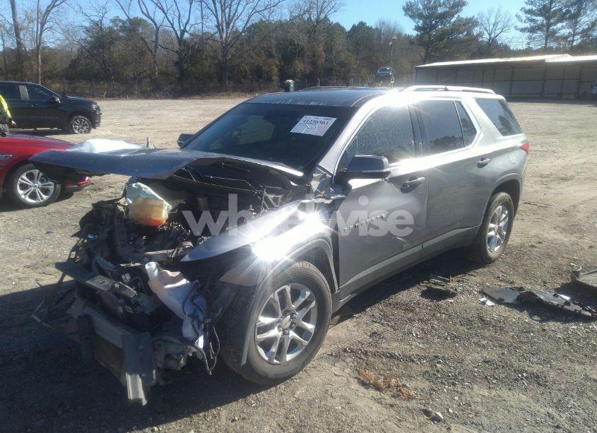 Photo 2 of 2019 Chevrolet Traverse 1LT (VIN 1GNERGKW7KJ233562)