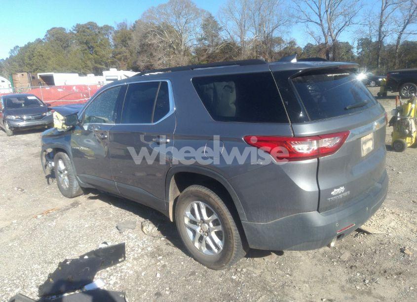 Photo 3 of 2019 Chevrolet Traverse 1LT (VIN 1GNERGKW7KJ233562)