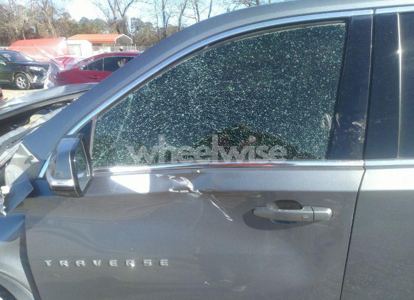 Photo 6 of 2019 Chevrolet Traverse 1LT (VIN 1GNERGKW7KJ233562)