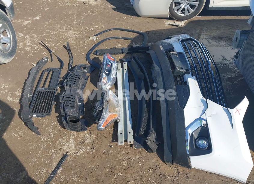 Photo 12 of 2019 Chevrolet Traverse 1LT (VIN 1GNERGKW7KJ318482)