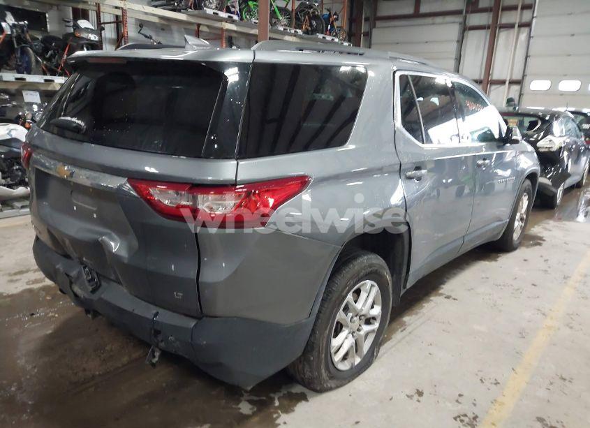 Photo 4 of 2019 Chevrolet Traverse 1LT (VIN 1GNERGKW7KJ320426)