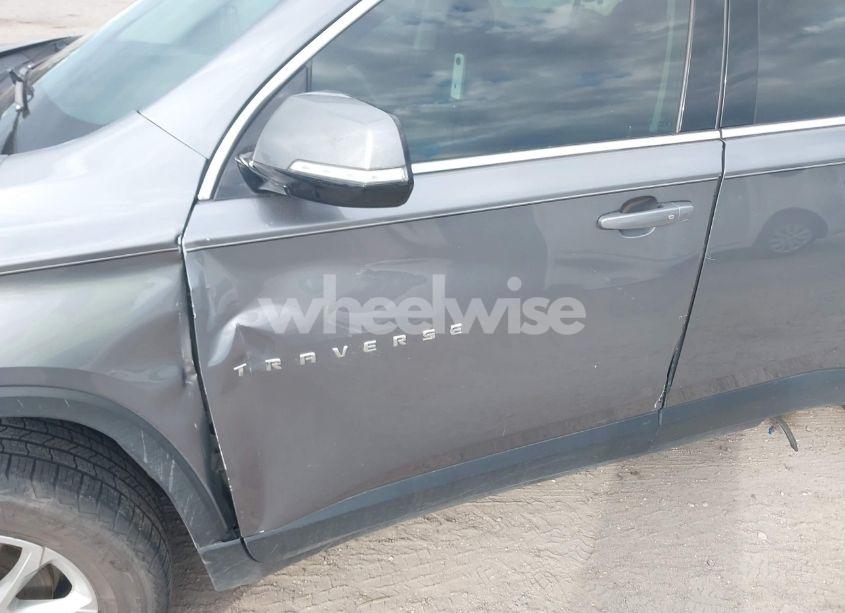 Photo 6 of 2020 Chevrolet Traverse FWD LT CLOTH (VIN 1GNERGKW7LJ211305)