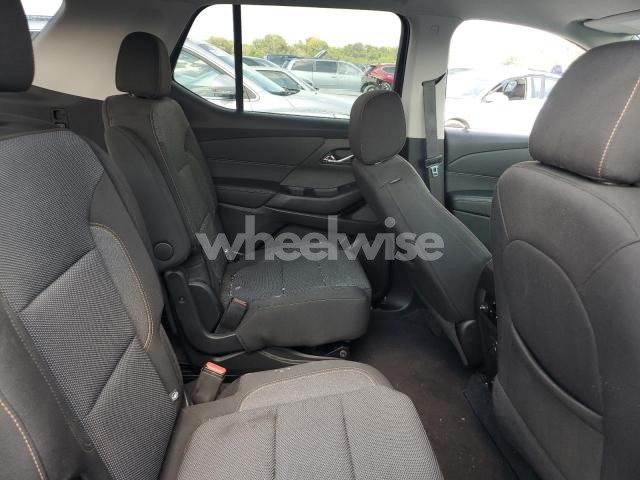 Photo 10 of 2020 CHEVROLET TRAVERSE LT (VIN 1GNERGKW7LJ322792)