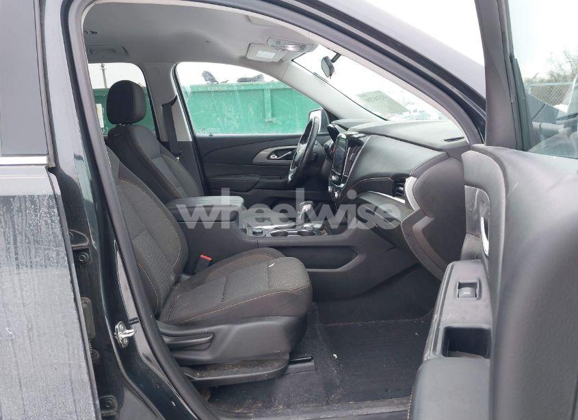 Photo 5 of 2021 Chevrolet Traverse FWD LT CLOTH (VIN 1GNERGKW7MJ195043)