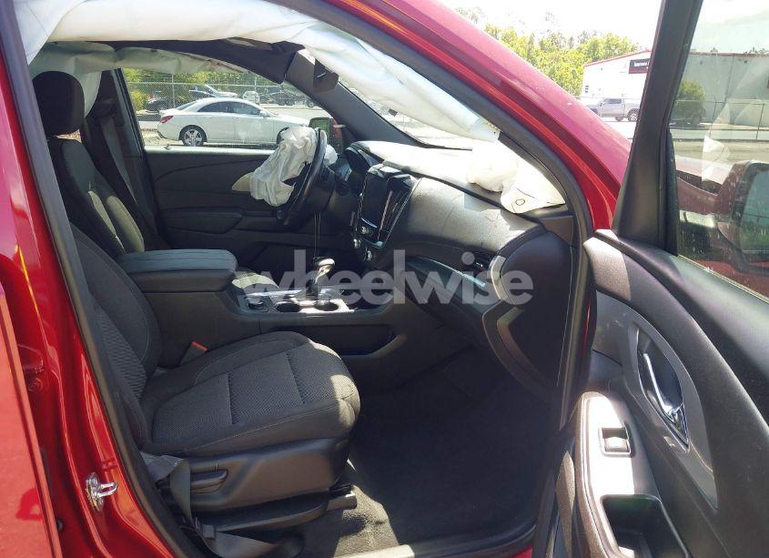 Photo 5 of 2022 Chevrolet Traverse FWD LT CLOTH (VIN 1GNERGKW7NJ154137)