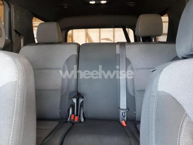 Photo 8 of 2023 CHEVROLET TRAVERSE LT (VIN 1GNERGKW7PJ153962)