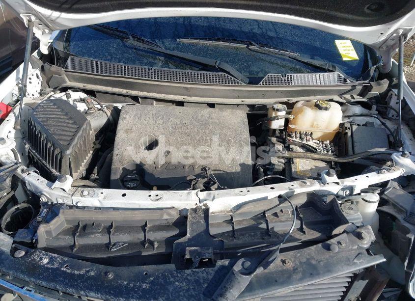 Photo 10 of 2018 Chevrolet Traverse 1LT (VIN 1GNERGKW8JJ276788)