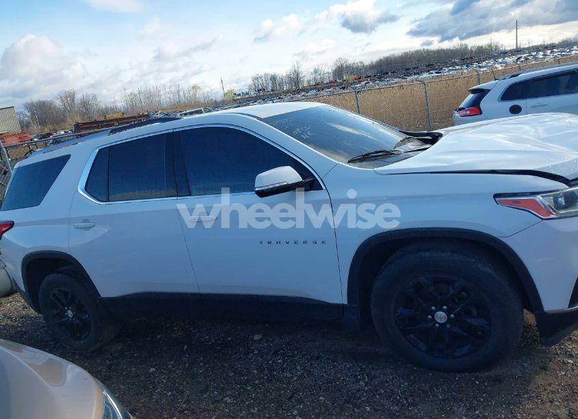 Photo 13 of 2018 Chevrolet Traverse 1LT (VIN 1GNERGKW8JJ276788)