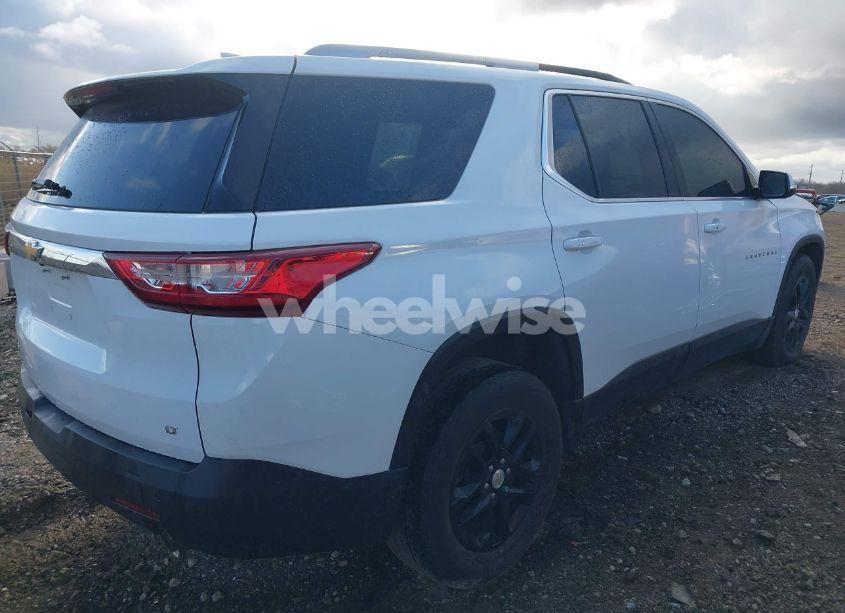 Photo 4 of 2018 Chevrolet Traverse 1LT (VIN 1GNERGKW8JJ276788)