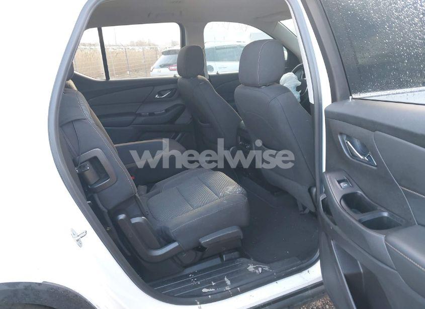 Photo 8 of 2018 Chevrolet Traverse 1LT (VIN 1GNERGKW8JJ276788)