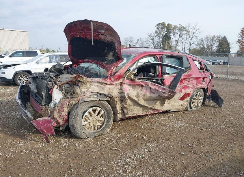 Photo 2 of 2019 Chevrolet Traverse 1LT (VIN 1GNERGKW8KJ213062)