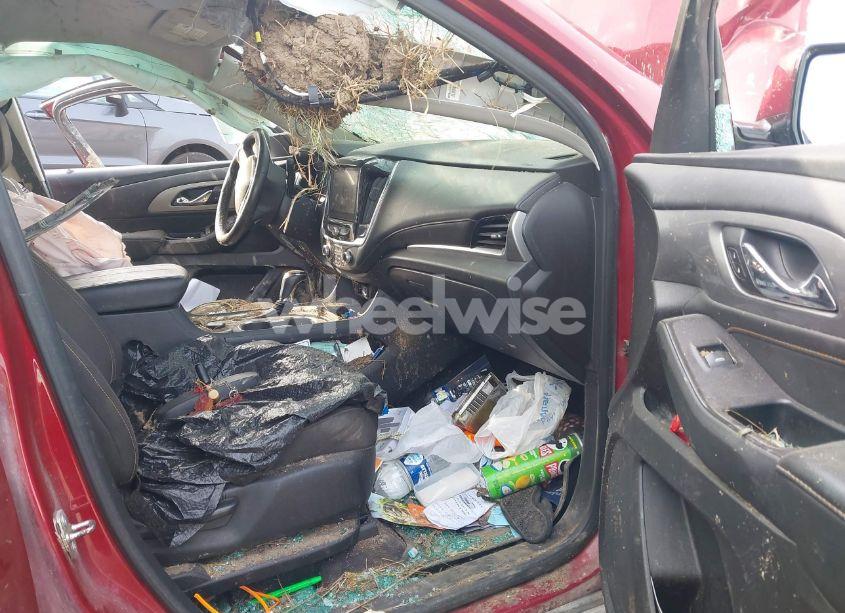 Photo 5 of 2019 Chevrolet Traverse 1LT (VIN 1GNERGKW8KJ213062)