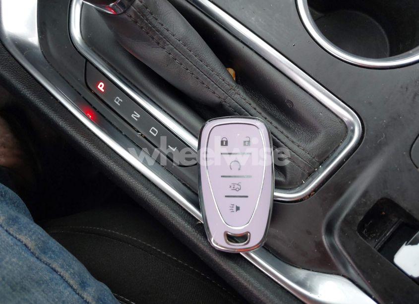 Photo 11 of 2019 Chevrolet Traverse 1LT (VIN 1GNERGKW8KJ234221)