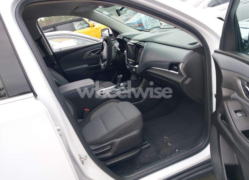 Photo 5 of 2019 Chevrolet Traverse 1LT (VIN 1GNERGKW8KJ234221)