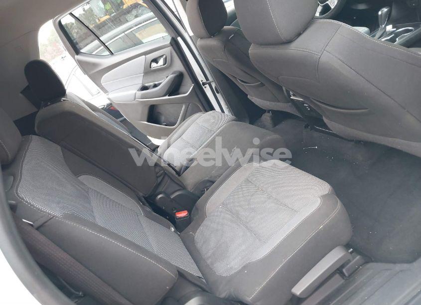 Photo 8 of 2019 Chevrolet Traverse 1LT (VIN 1GNERGKW8KJ234221)