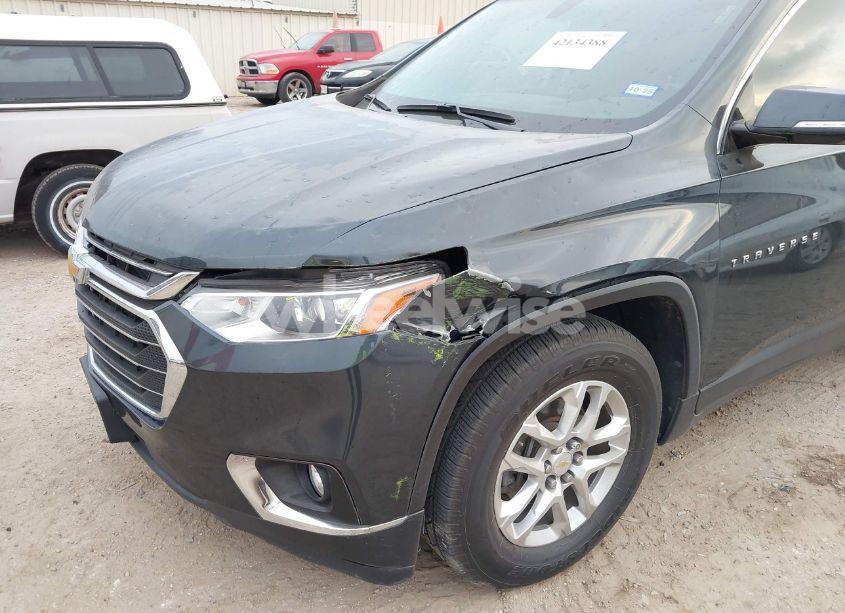 Photo 6 of 2019 Chevrolet Traverse 1LT (VIN 1GNERGKW8KJ277957)