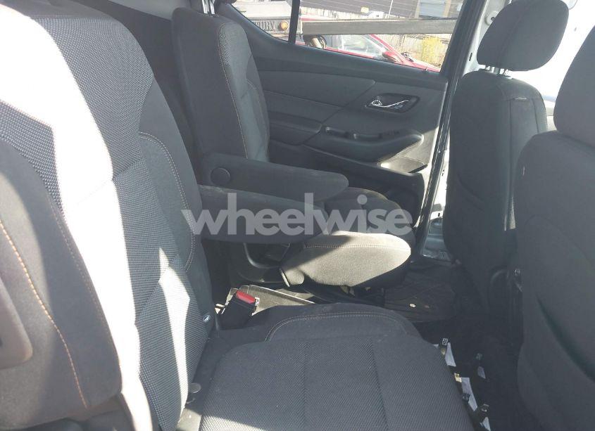 Photo 8 of 2020 Chevrolet Traverse FWD LT CLOTH (VIN 1GNERGKW8LJ328925)