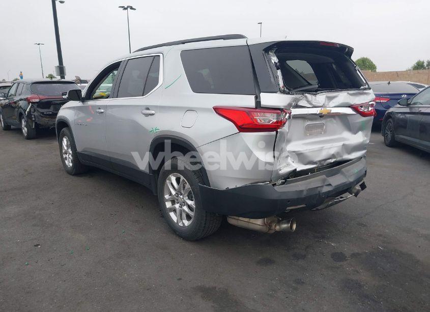 Photo 3 of 2021 Chevrolet Traverse LT CLOTH (VIN 1GNERGKW8MJ261406)