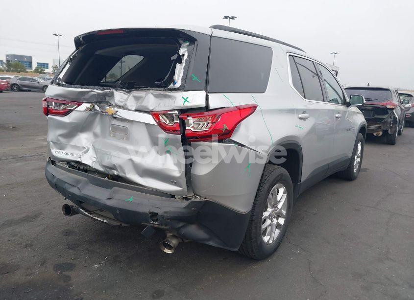 Photo 4 of 2021 Chevrolet Traverse LT CLOTH (VIN 1GNERGKW8MJ261406)