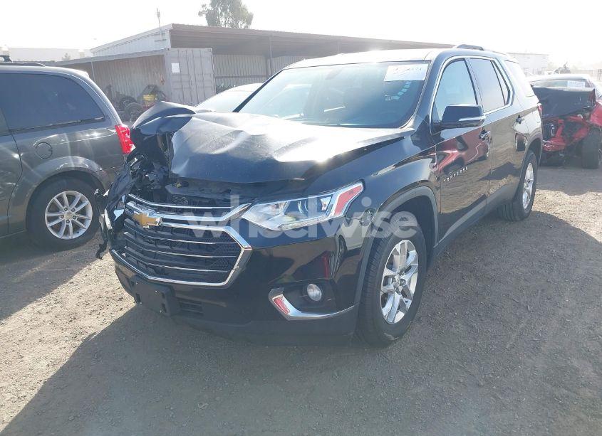 Photo 2 of 2018 Chevrolet Traverse 1LT (VIN 1GNERGKW9JJ138127)