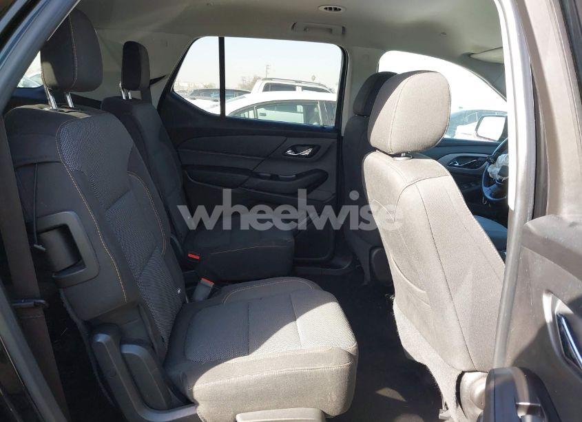 Photo 8 of 2018 Chevrolet Traverse 1LT (VIN 1GNERGKW9JJ138127)