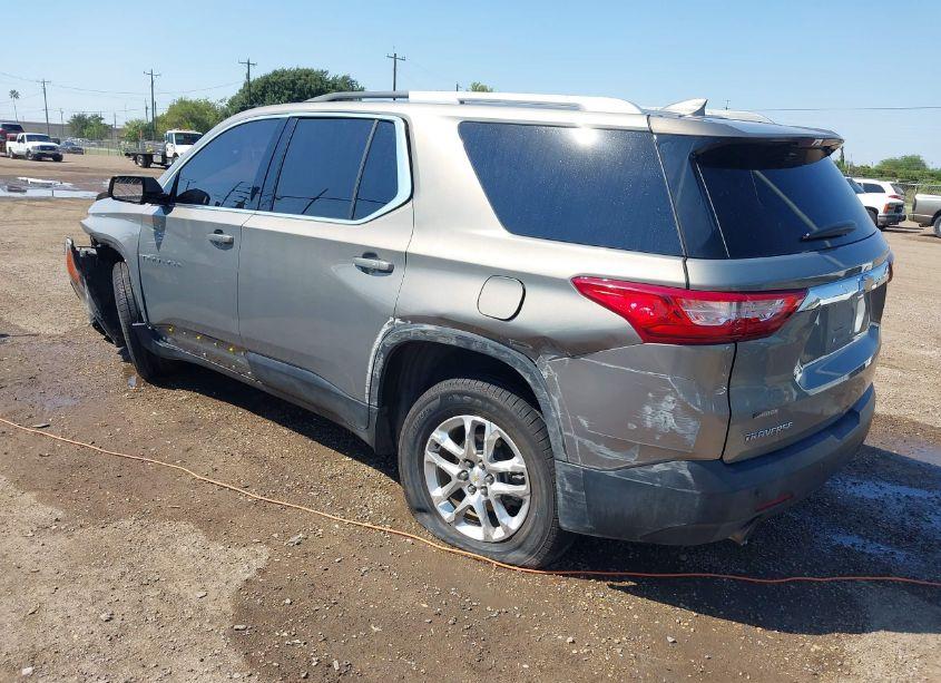 Photo 3 of 2018 Chevrolet Traverse 1LT (VIN 1GNERGKW9JJ271342)