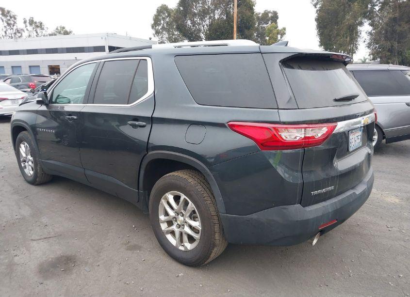 Photo 3 of 2018 Chevrolet Traverse 1LT (VIN 1GNERGKW9JJ276959)