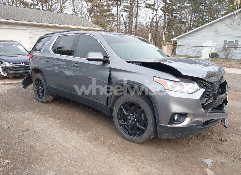 2019 Chevrolet Traverse 1LT (VIN 1GNERGKW9KJ276624) main photo