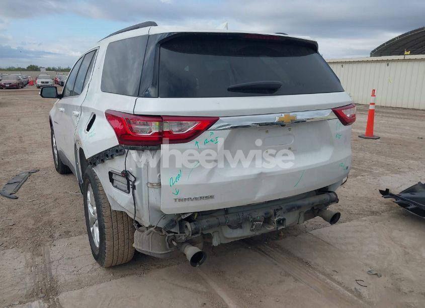 Photo 6 of 2019 Chevrolet Traverse 1LT (VIN 1GNERGKW9KJ281094)