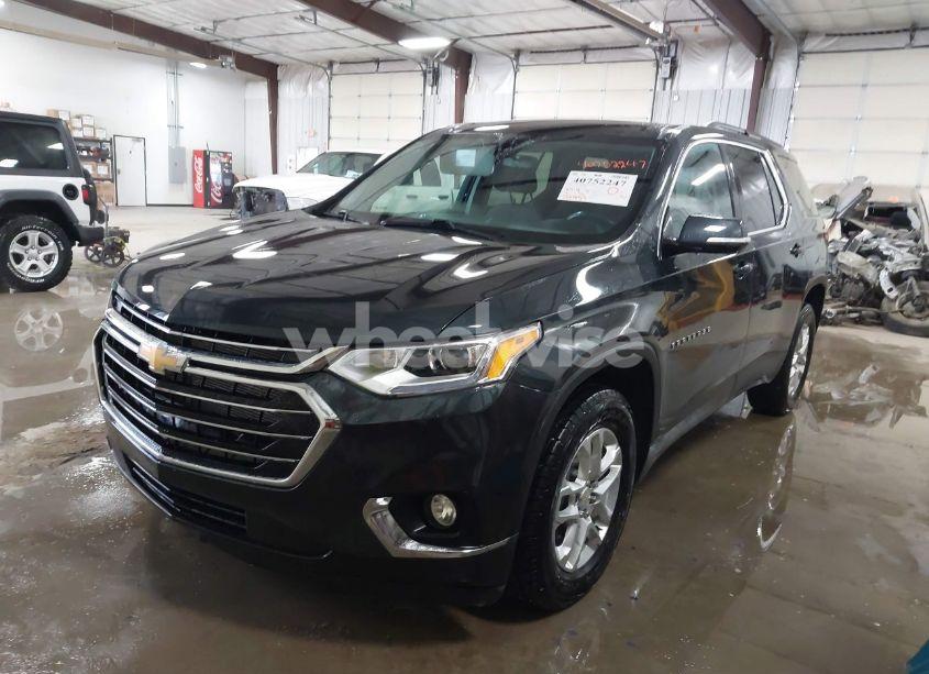 Photo 2 of 2020 Chevrolet Traverse FWD LT CLOTH (VIN 1GNERGKW9LJ213685)