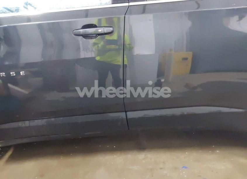 Photo 6 of 2020 Chevrolet Traverse FWD LT CLOTH (VIN 1GNERGKW9LJ213685)