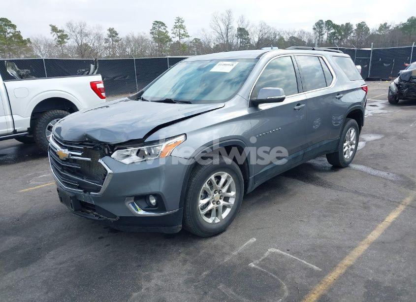 Photo 2 of 2021 Chevrolet Traverse FWD LT CLOTH (VIN 1GNERGKW9MJ247157)