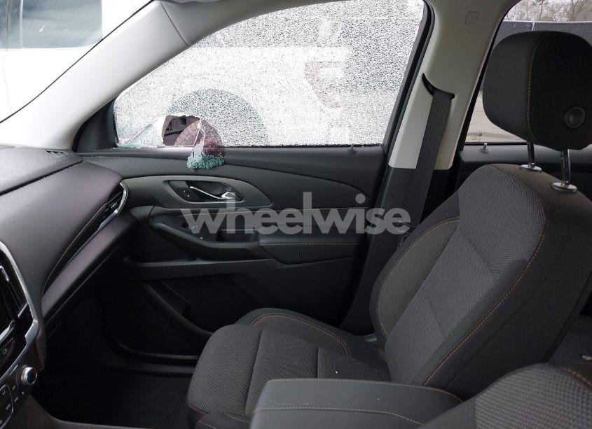 Photo 5 of 2021 Chevrolet Traverse FWD LT CLOTH (VIN 1GNERGKW9MJ247157)
