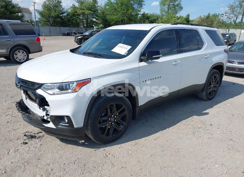 Photo 2 of 2021 Chevrolet Traverse FWD LT CLOTH (VIN 1GNERGKW9MJ271894)