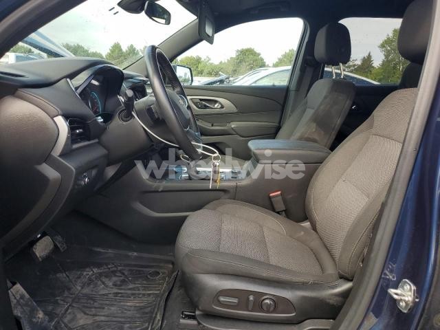 Photo 4 of 2023 CHEVROLET TRAVERSE LT (VIN 1GNERGKW9PJ150013)