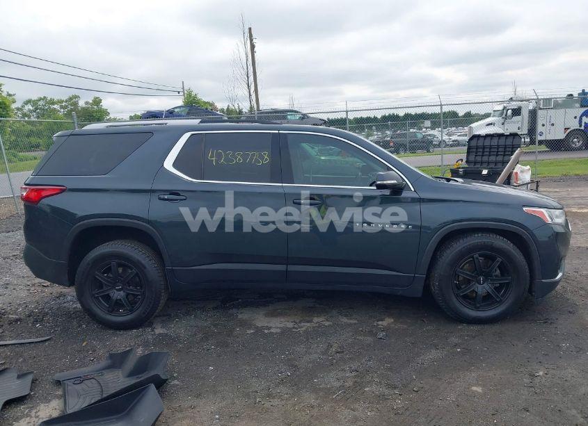 Photo 13 of 2018 Chevrolet Traverse 1LT (VIN 1GNERGKWXJJ258244)