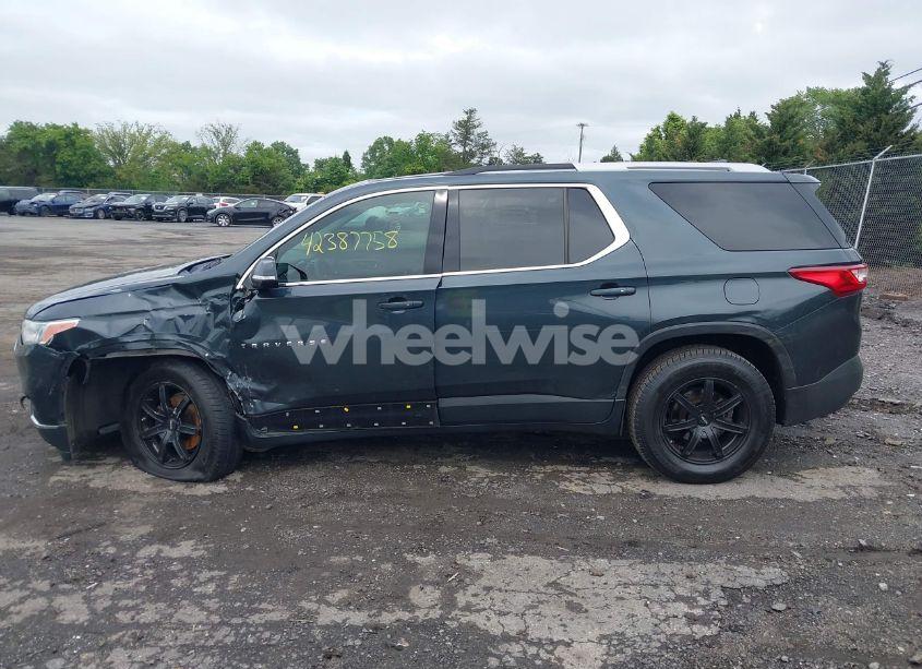 Photo 14 of 2018 Chevrolet Traverse 1LT (VIN 1GNERGKWXJJ258244)